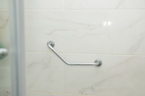 Cost of Mobility Shower Installation in Laguna Niguel